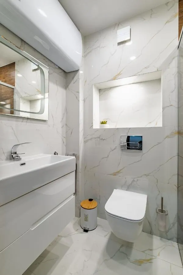 Luxury Redefined In City Center - Elevate Your Stay In A Smart And Modern Apartment Varna