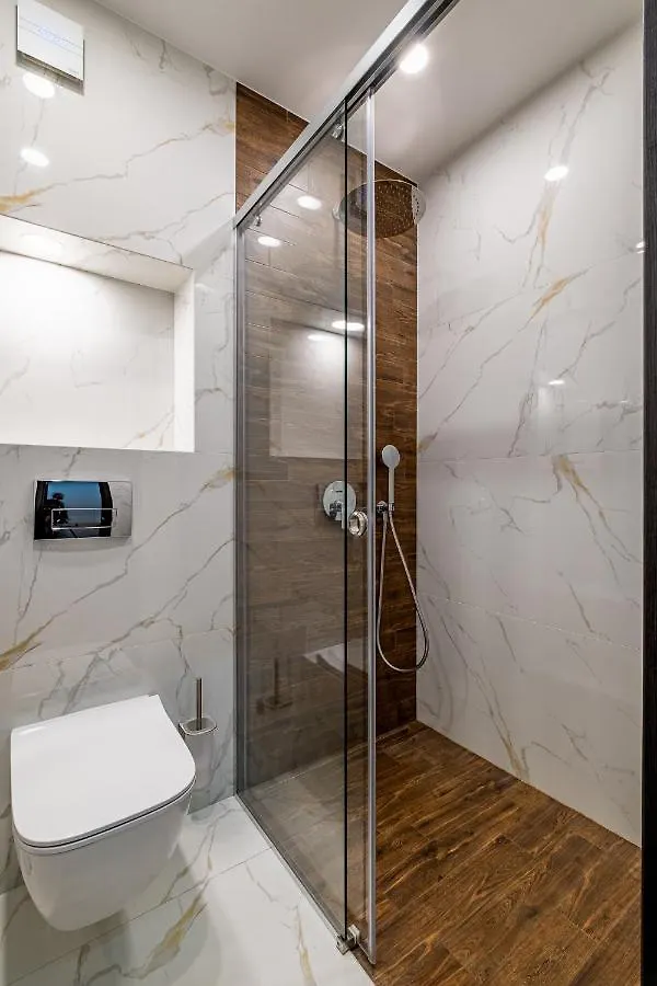 Luxury Redefined In City Center - Elevate Your Stay In A Smart And Modern Apartment Varna