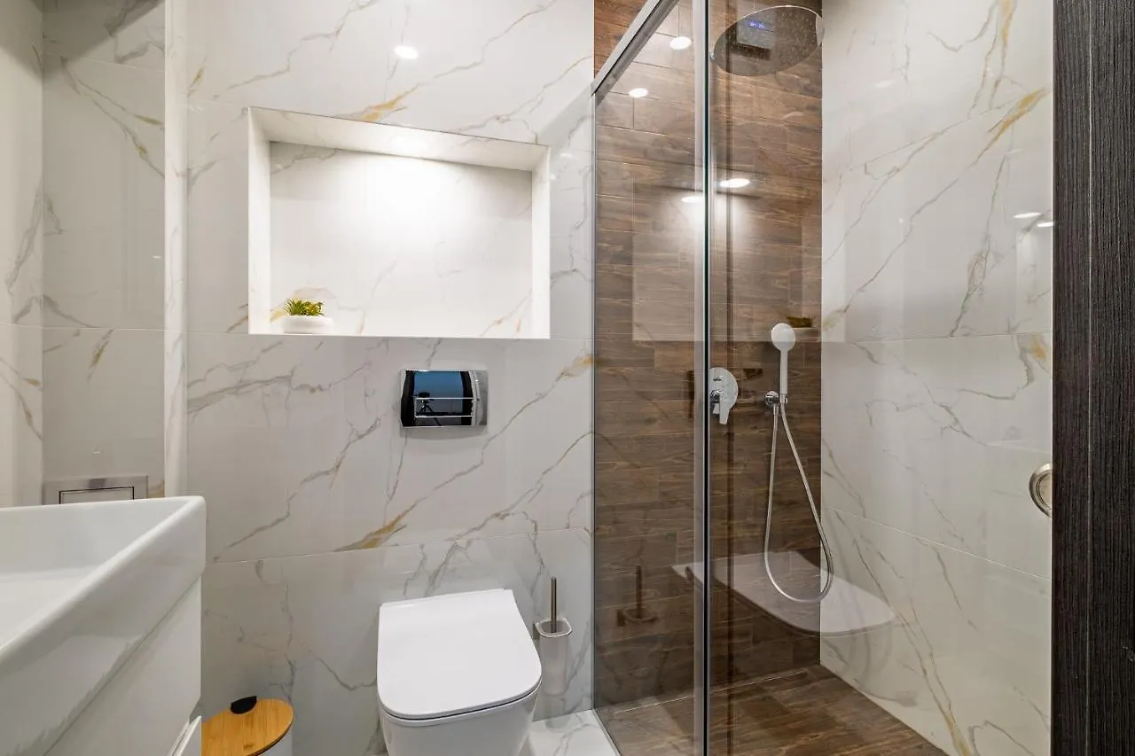 Luxury Redefined In City Center - Elevate Your Stay In A Smart And Modern Apartment Varna 0*,  Bulgaria